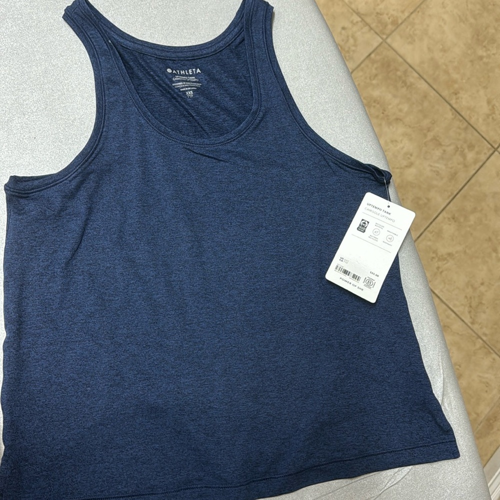 New with tags Athleta up-tempo tank